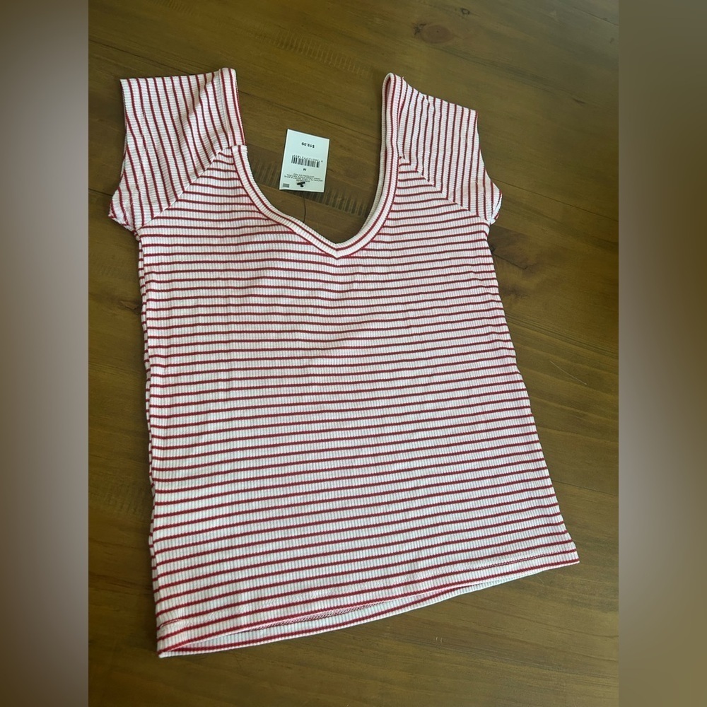 NWT Cotton On Striped and Solid V-Neck Tops - Picture 5 of 10